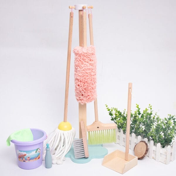 Coffret de nettoyage en bois pour enfants : balai, serpillière, pelle et plumeau. Jouet de nettoyage réaliste pour enfants.