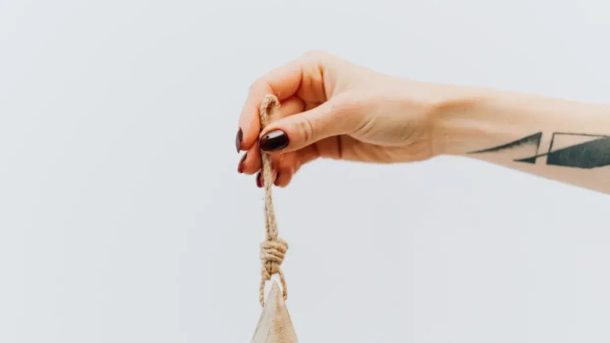 Schritt-für-Schritt-Anleitung: So basteln Sie einen Stern aus Holzperlen