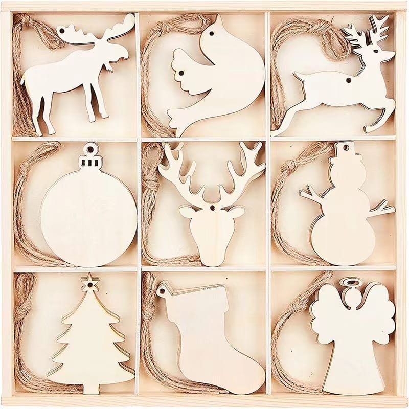 Weihnachtsthema Naturholzscheiben, perfekt für DIY-Projekte.