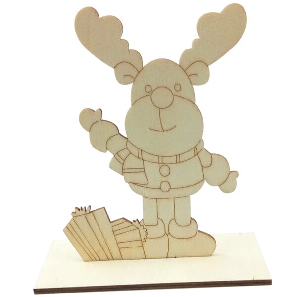 Unfertige Weihnachtsdekoration aus Holz mit Rentiermotiv, ideal für selbstgemachte Tischdekorationen. Großhandel erhältlich.