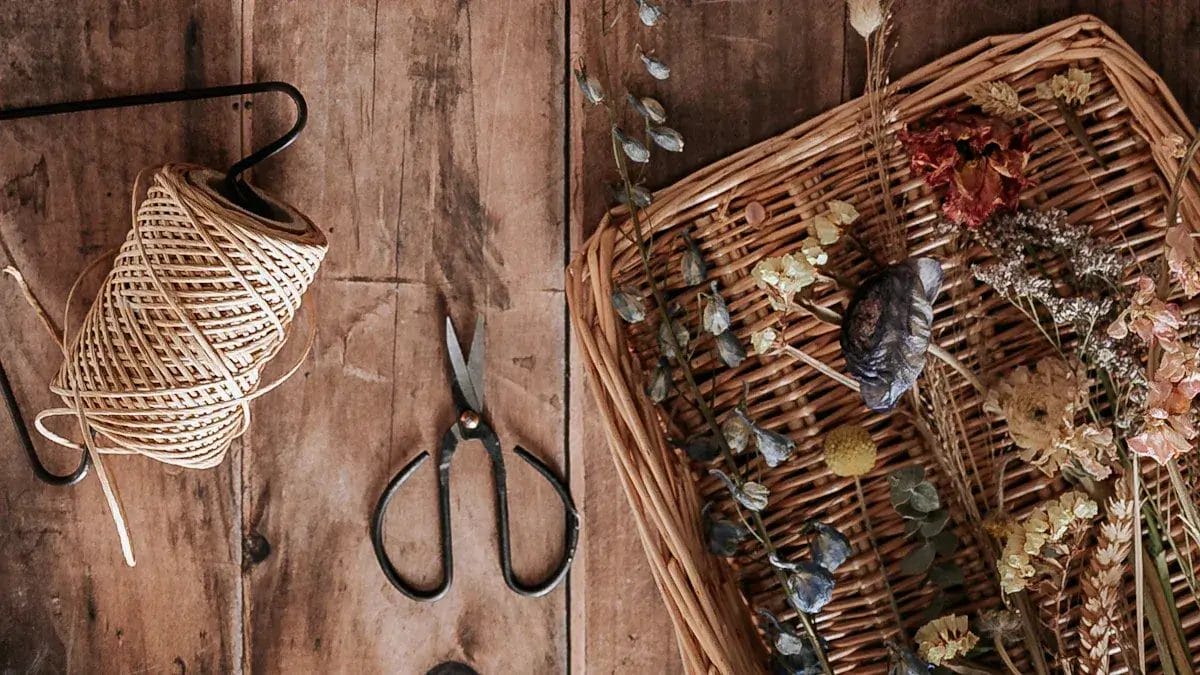 Schritt-für-Schritt-Anleitung: blumen aus holz basteln