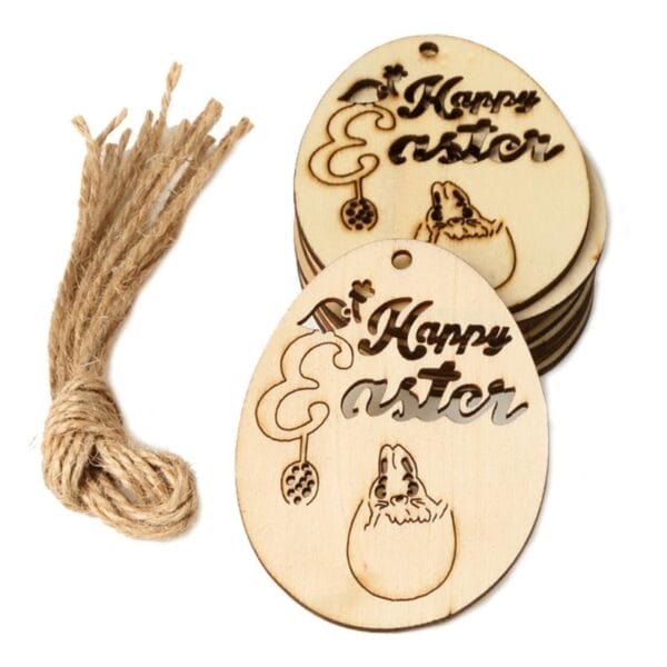 Ostereier aus Holz mit dem Schriftzug „Frohe Ostern“, ideal für selbstgemachte Osterdekorationen. Großhandel erhältlich.