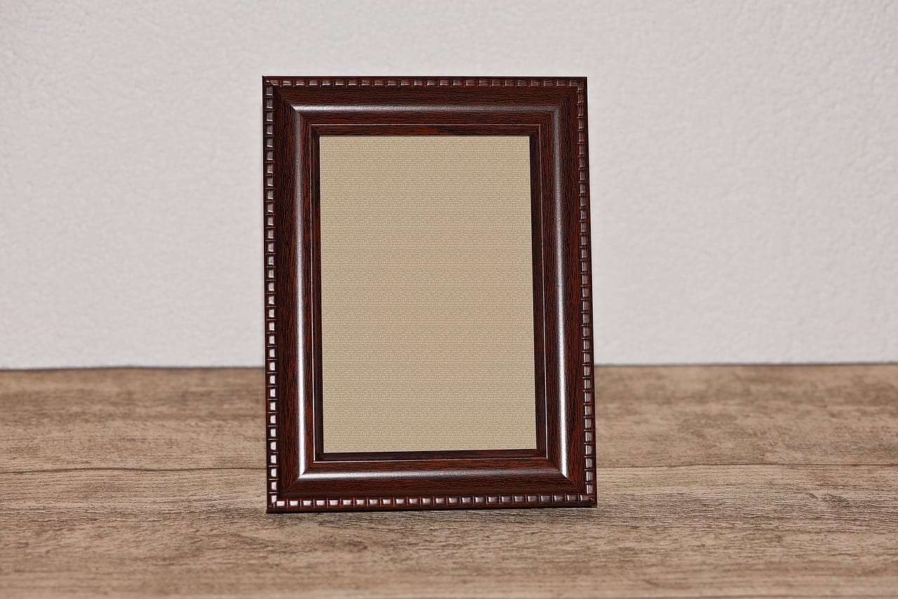 DIY Anleitung für kreative Bilderrahmen aus Holz