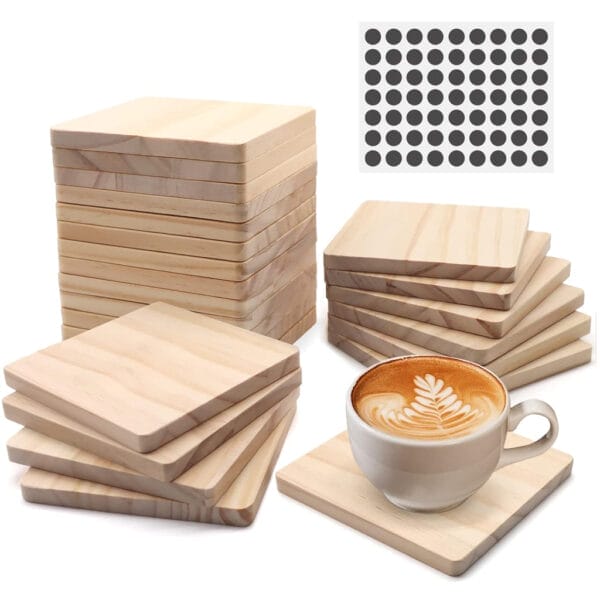 Quadratische Untersetzer aus Holz