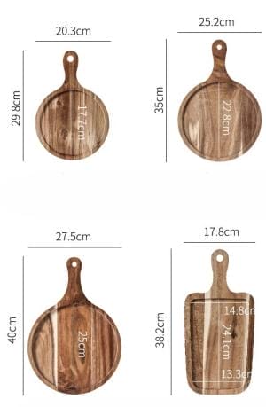 Verschiedene Holz Serviertabletts mit Griff in rund und rechteckig.