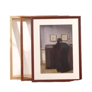 Holzrahmen: Vintage Bilderrahmen aus Massivholz mit Gemälde.