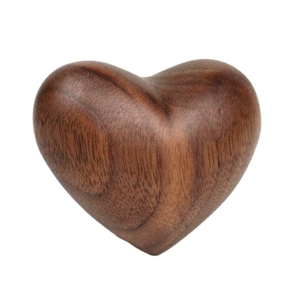 Herz aus massivem Walnussholz, perfekte Herz-Deko-Hochzeit.
