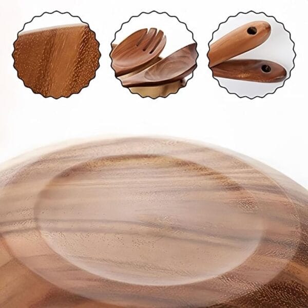 Salatschüssel-Set aus Akazienholz mit Servierlöffeln. Runde Holzschüssel und Besteck.