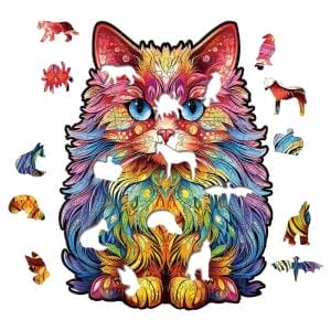 Buntes Holzpuzzle einer Katze mit versteckten Tierformen