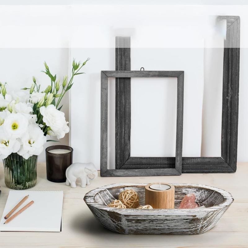 Rustikale Holzschüssel mit Kerze und Dekoration. Perfekt für Küche & Tisch.