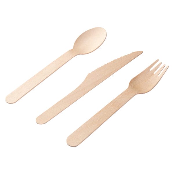 Einwegbesteckset aus Holz: Gabel, Messer und Löffel. Umweltfreundliches, hochwertiges Holzgeschirr.
