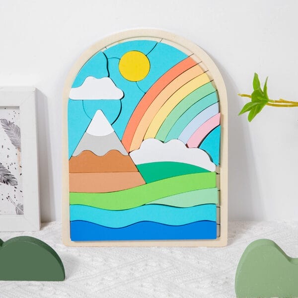 Buntes Regenbogen-Puzzle aus Holz für Kinder, das die Konzentration und Farberkennung fördert.
