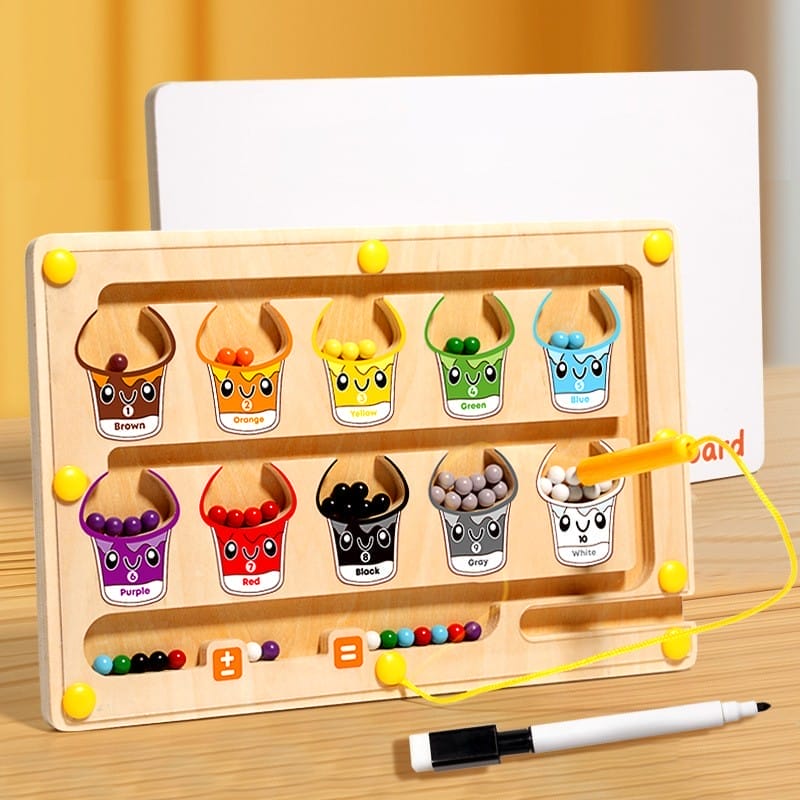 2-in-1-Farb- und Zähllabyrinthspiel aus Holz. Mit bunten Eimern und Murmeln zum Sortieren und Zählen.