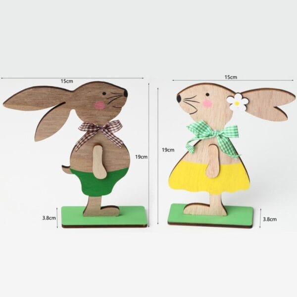 Osterdeko Holz Hase Figuren: Zwei charmante Osterhasen aus Holz mit Maßen 15x19x3.8cm.
