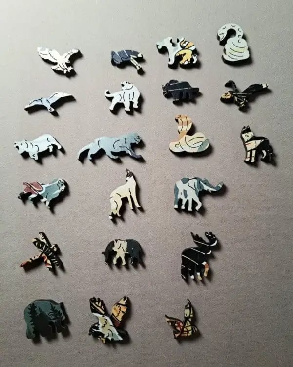 Adler Puzzle: Holzpuzzleteile in Tierform, lasergefertigt.