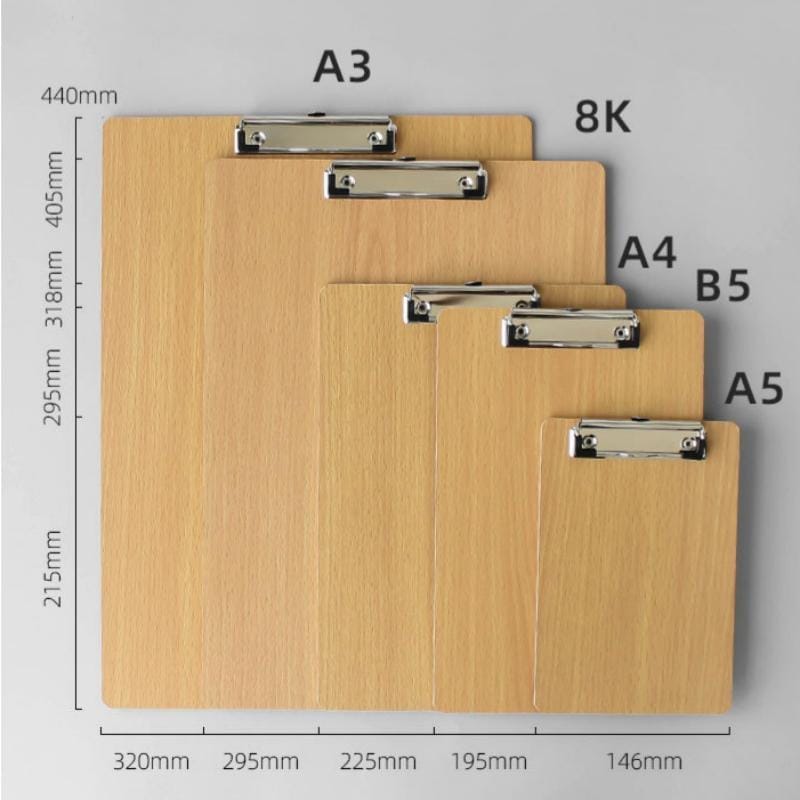 Holz-Klemmbretter in verschiedenen Größen (A3, 8K, A4, B5, A5) mit Maßangaben.