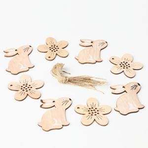 Holz Deko für Ostern: Hasen- und Blumenanhänger mit Kordel für festliche Dekoration.