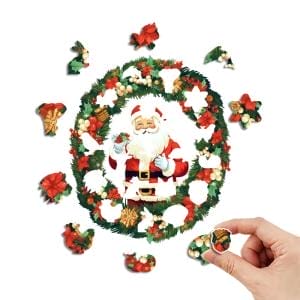 Weihnachtliches Holzpuzzle für Erwachsene mit Weihnachtsmann und festlichen Motiven.